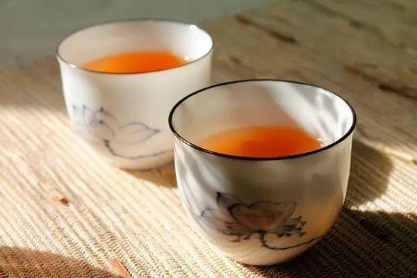 新老白茶区分